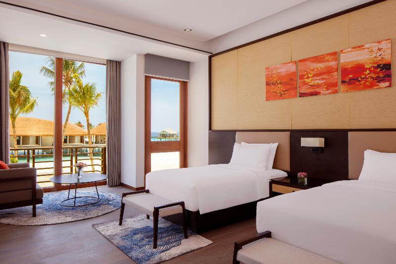 Radisson Blu Resort Maldives image