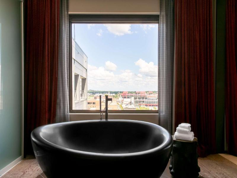 Bobby Hotel image