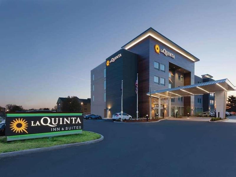 La Quinta by Wyndham Dallas Lewisville image