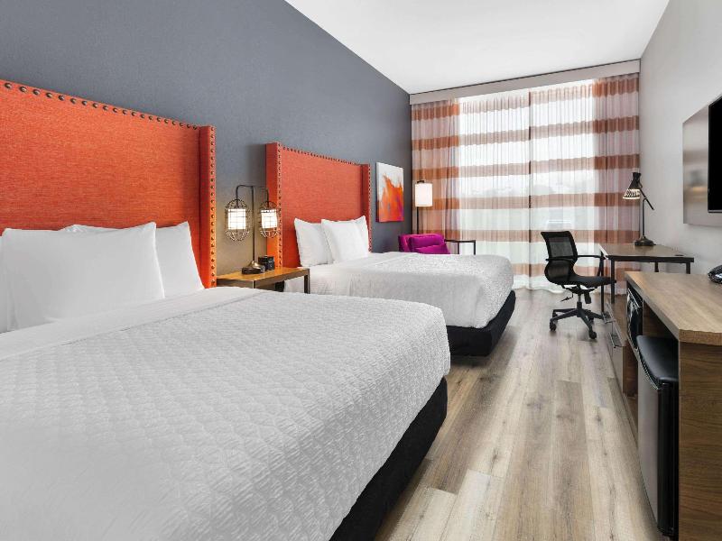 La Quinta by Wyndham Dallas Lewisville image