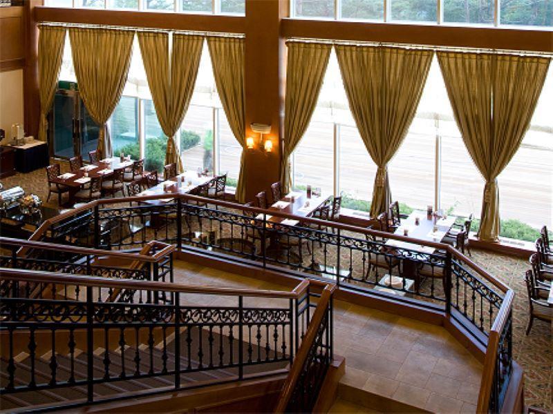 High1 Palace Hotel & CC (High1 Hotel&CC)