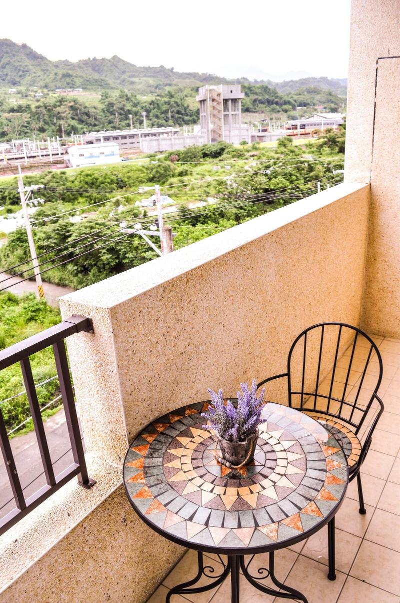 Sun Giraffe Taitung Bnb image