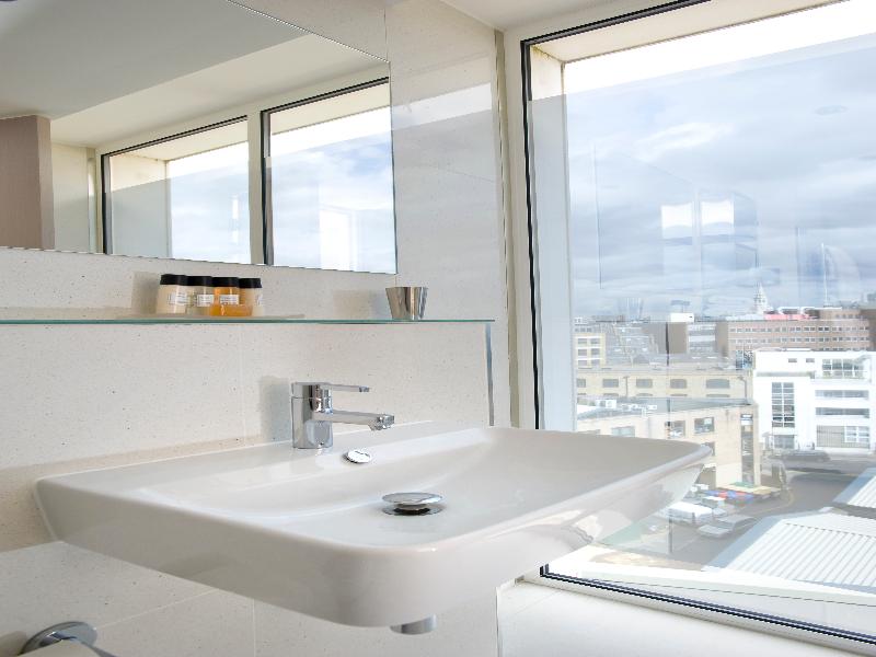 The Rosebery by Supercity Aparthotels  image