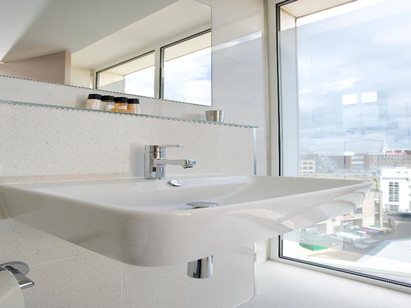 The Rosebery by Supercity Aparthotels  image