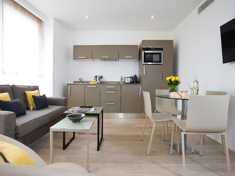 The Rosebery by Supercity Aparthotels  image