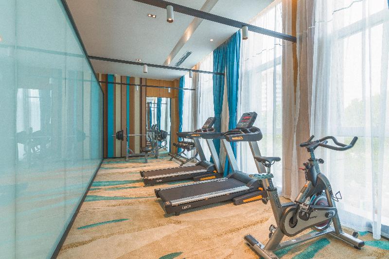 Holiday Inn Express Qingdao Chengyang Central image