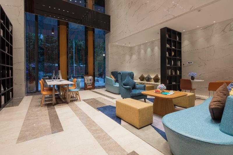 Holiday Inn Express Qingdao Chengyang Central image