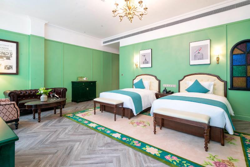 Hotel Indigo Heilong Lake image