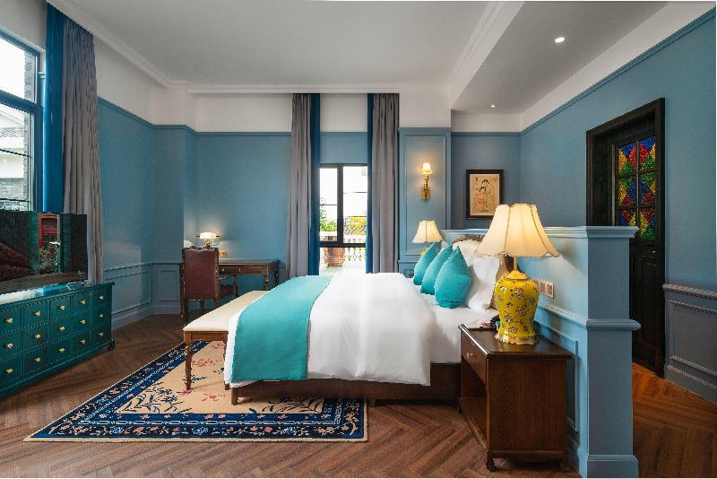 Hotel Indigo Heilong Lake image