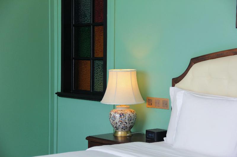 Hotel Indigo Heilong Lake image
