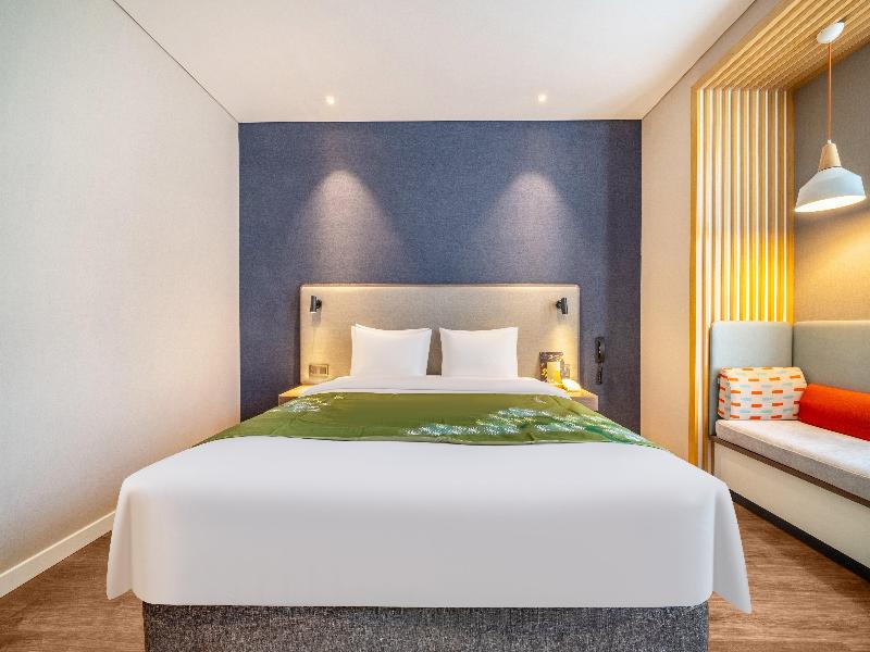 Holiday Inn Express Hangzhou Binjiang image