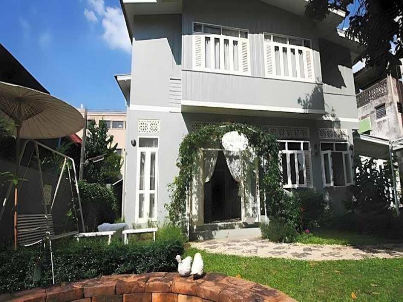 Lada House