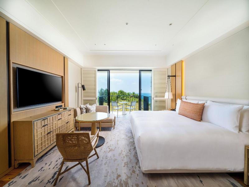 Halekulani Okinawa image