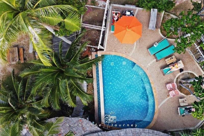 Coco Cape Lanta Resort