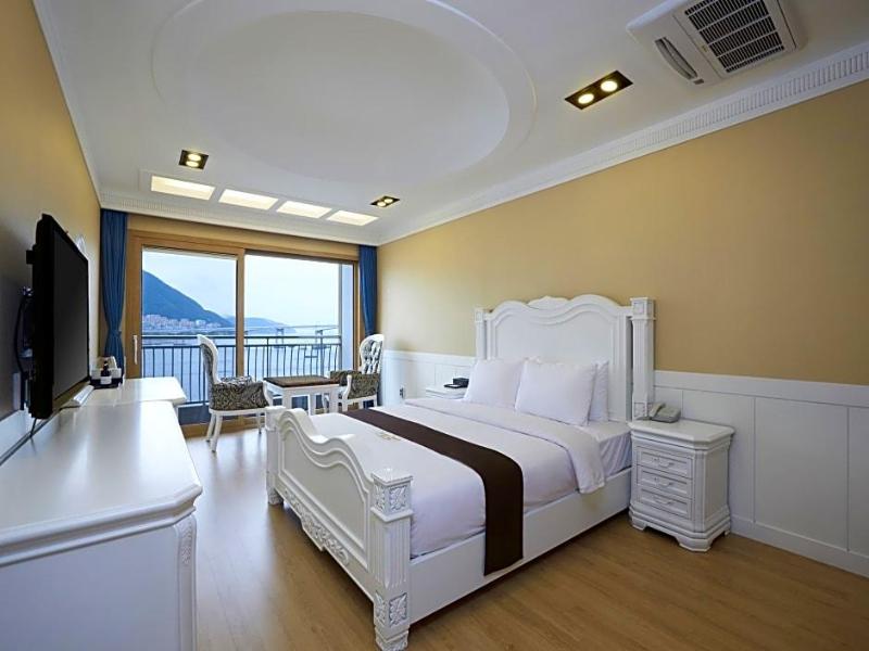 Busan Beach Hotel Busan Songdo image