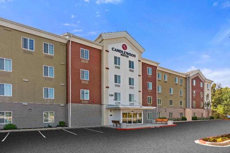 Candlewood Suites Sumner Puyallup Area image