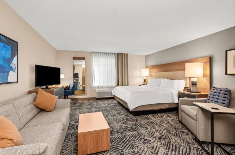 Candlewood Suites Sumner Puyallup Area image