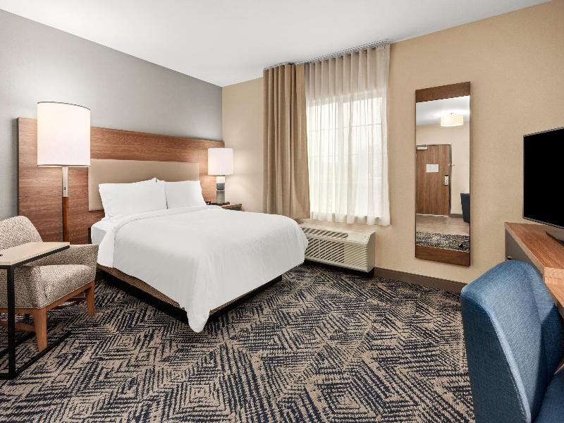 Candlewood Suites Sumner Puyallup Area image