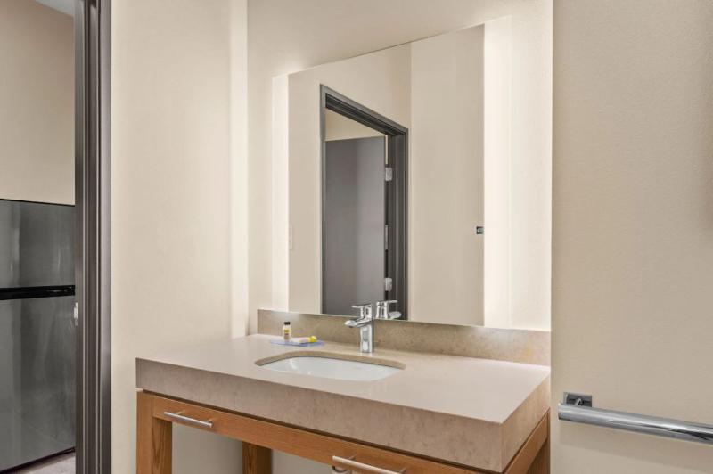 Candlewood Suites Sumner Puyallup Area image