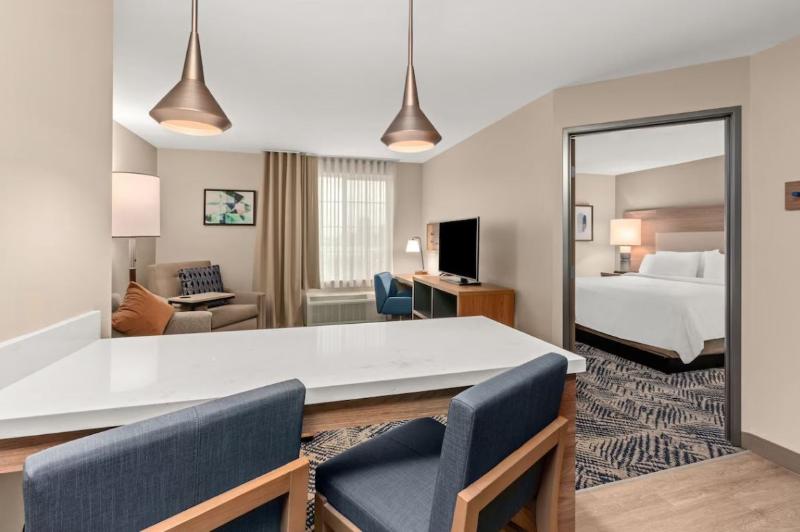 Candlewood Suites Sumner Puyallup Area image