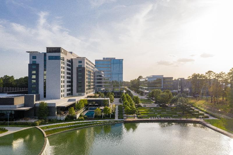 Holiday Inn Express Suites Spring Woodlands Area image