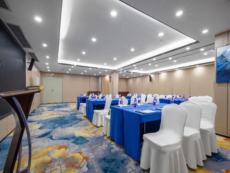 Holiday Inn Express Shenzhen Dongmen