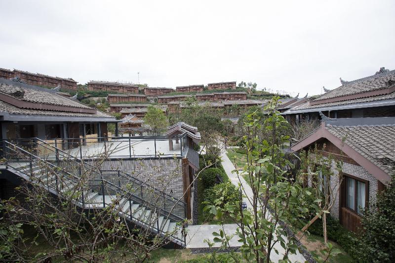 Holiday Inn Express Guizhou Qinglong image