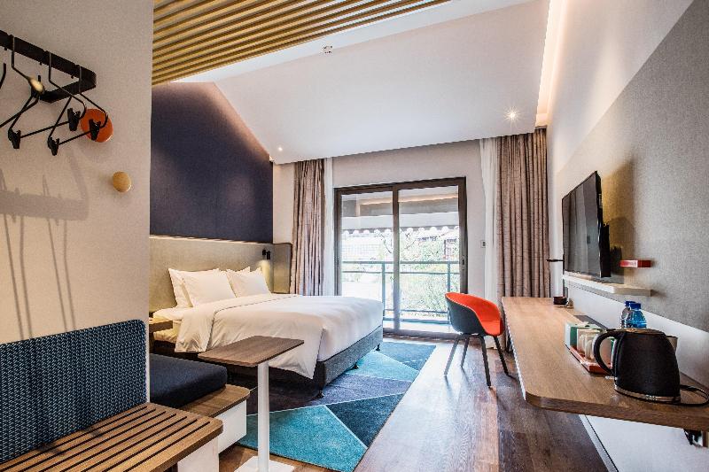 Holiday Inn Express Guizhou Qinglong image