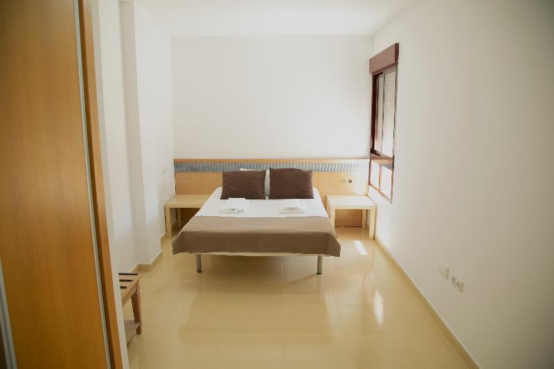 Apartamentos Be Free Isla Plana image