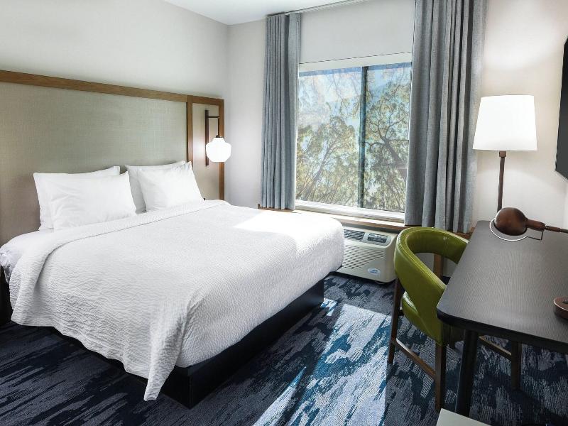 Fairfield Inn Suites Ontario Rancho Cucamonga image