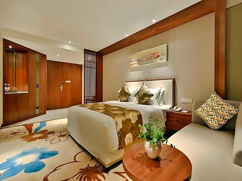 121 Hotel