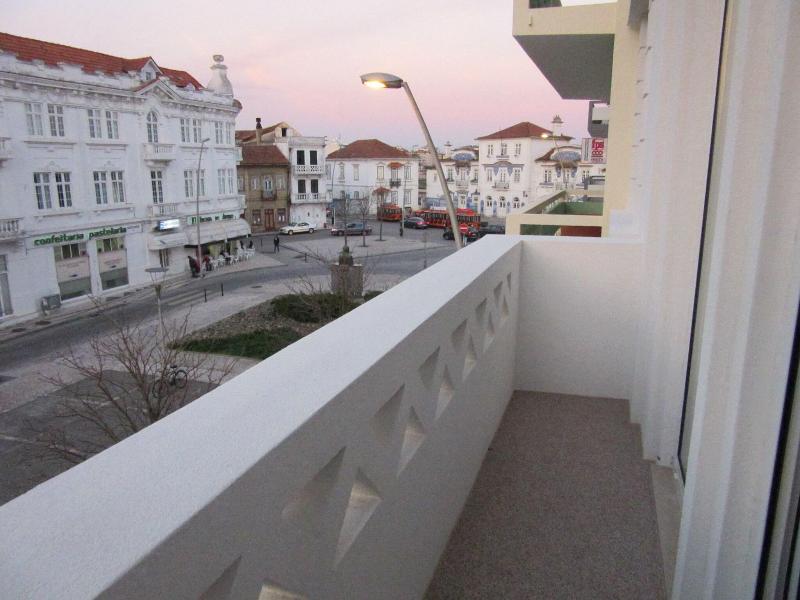 Aveiro White House image