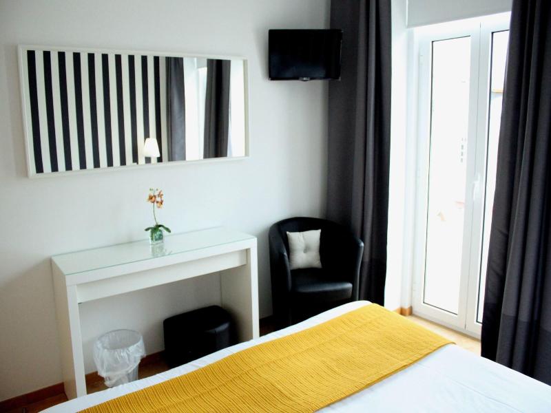 Aveiro White House image