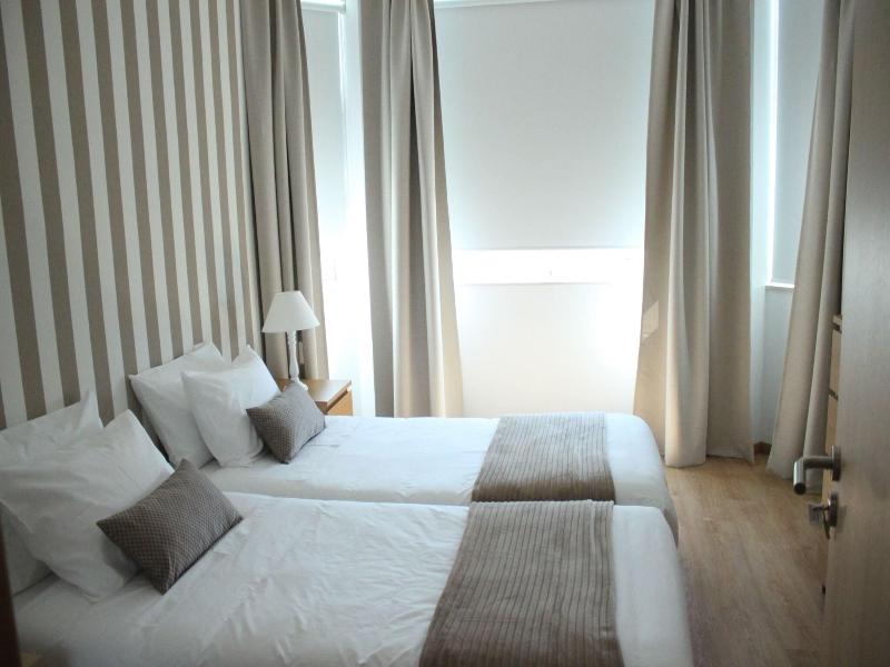 Aveiro White House image