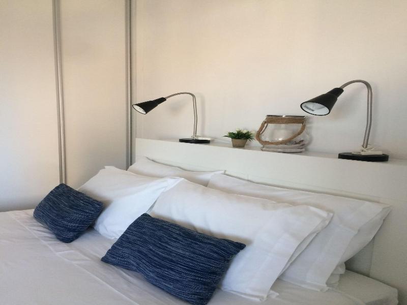 Aveiro White House image