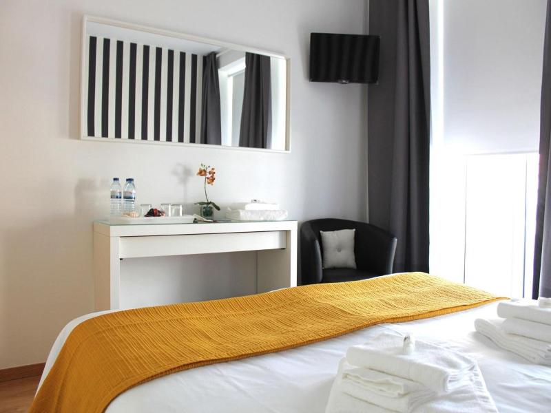 Aveiro White House image