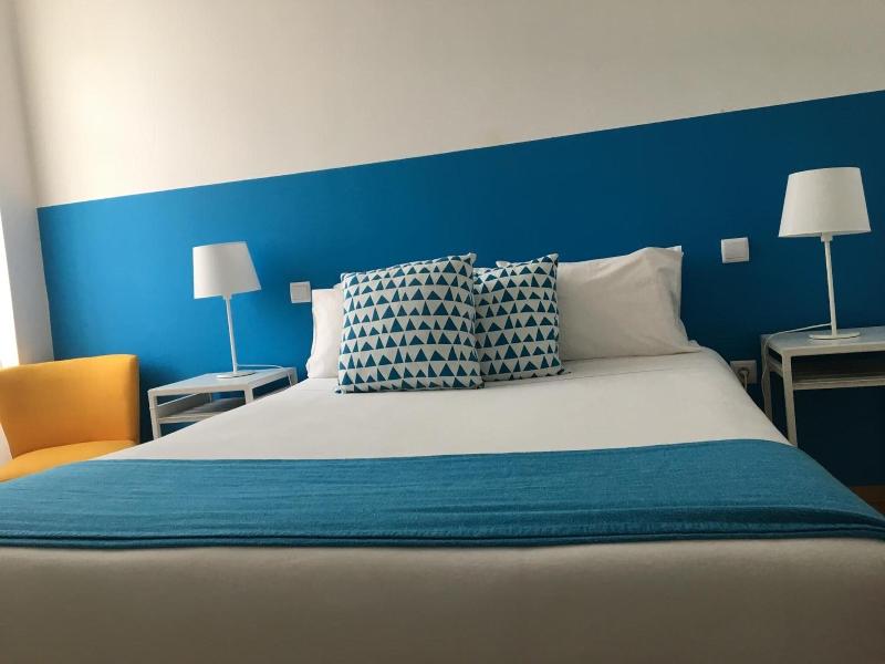 Aveiro White House image