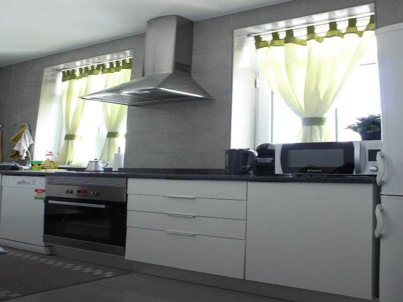 Aveiro White House image