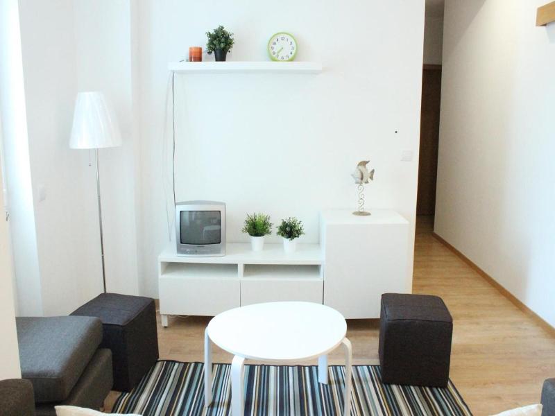 Aveiro White House image