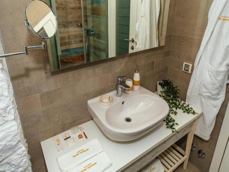 Boutique Heritage Hotel Blanc & Bleu - Capitano image