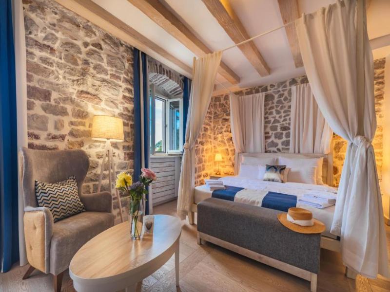 Boutique Heritage Hotel Blanc & Bleu - Capitano image