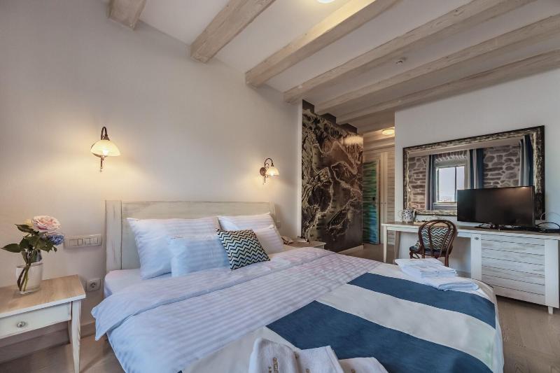 Boutique Heritage Hotel Blanc & Bleu - Capitano image