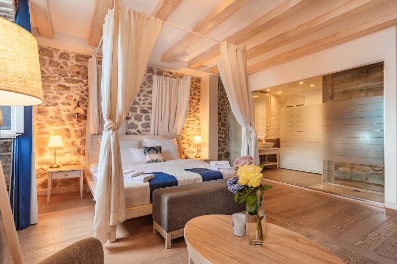 Boutique Heritage Hotel Blanc & Bleu - Capitano image
