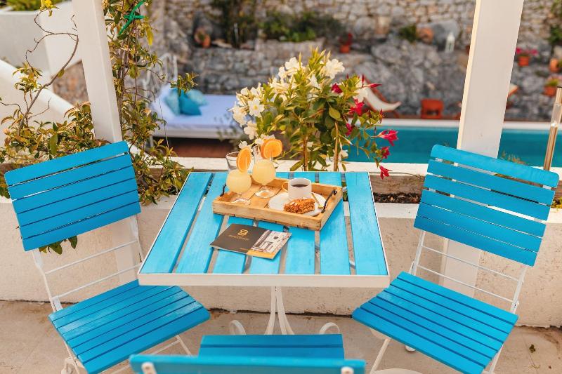 Boutique Heritage Hotel Blanc & Bleu - Capitano image