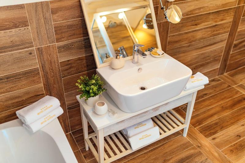 Boutique Heritage Hotel Blanc & Bleu - Capitano image