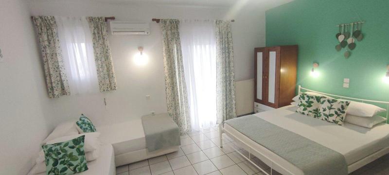 Ellinas Hotel image
