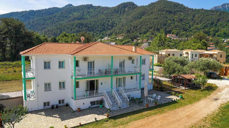 Ellinas Hotel image