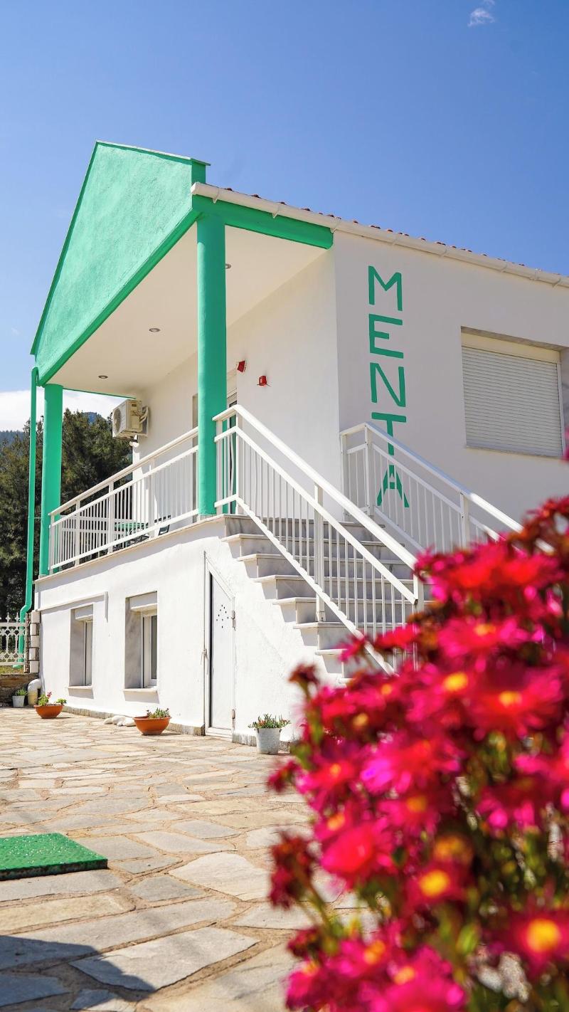 Ellinas Hotel image