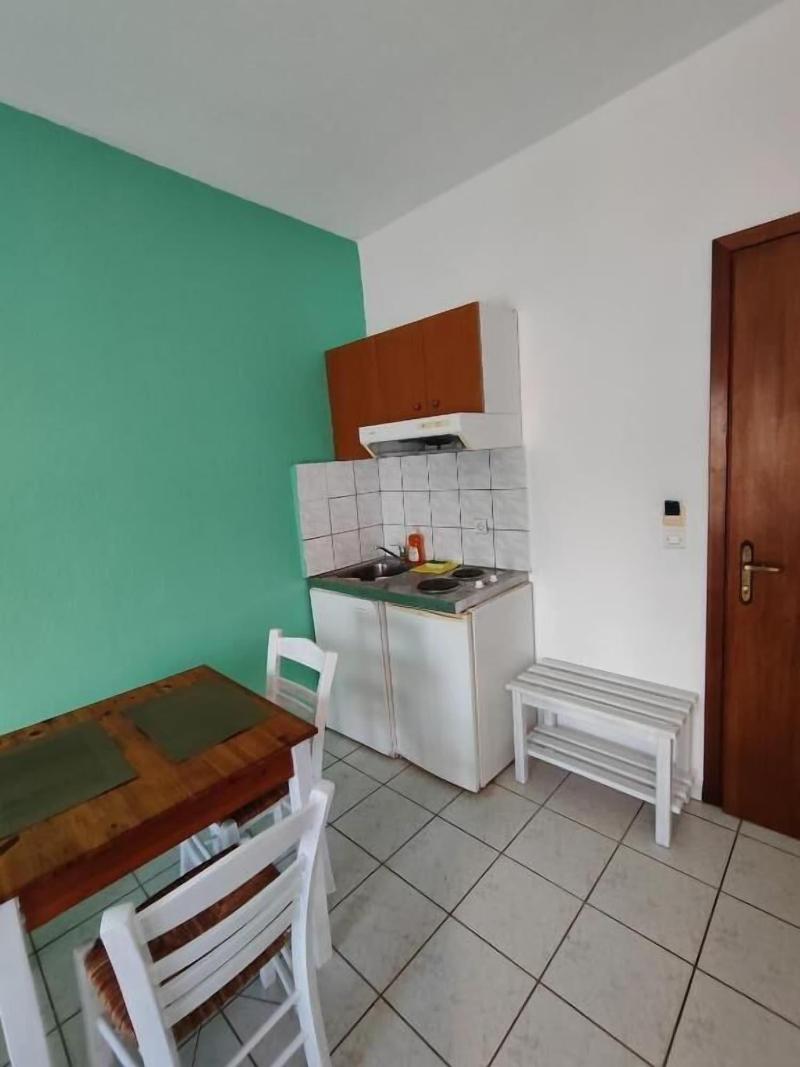Ellinas Hotel image