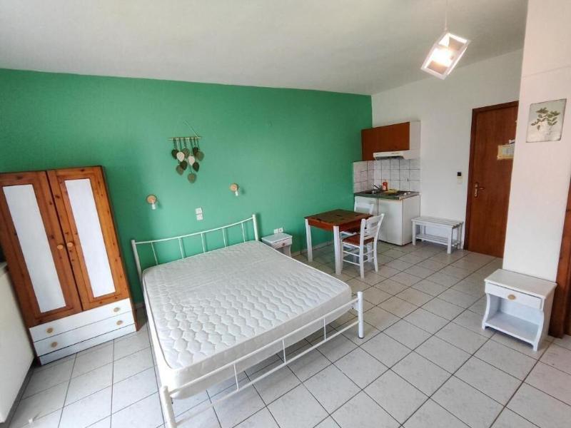 Ellinas Hotel image
